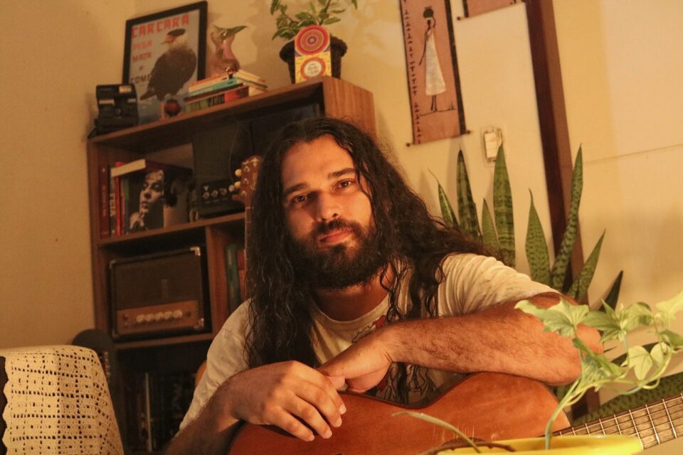 Entre Natal e a Bahia: Felipe Wander lança single que estará em seu próximo disco